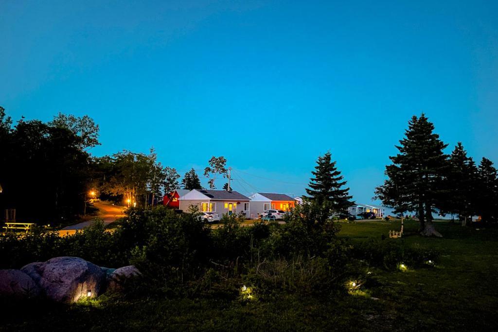 Glenghorm Beach Resort Ingonish Ngoại thất bức ảnh